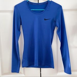 Nike long sleeve shirt size XS color royal blue